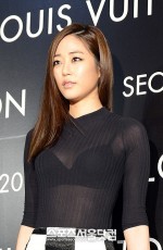 [動画あり] 韓国女優の品格高い‘シースルー’ファッション！