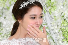 [SSphoto] イ・ミンジョン、「輝く花嫁と結婚指輪！」