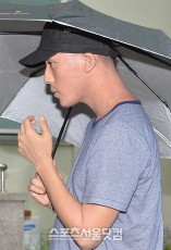 チャ・スンウォンの息子、大麻喫煙容疑の公判が延期…取材陣の質問に一言も言わず