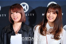  [SSphoto] 4Minute チョン・ジユン＆ナム・ジヒョン、表情は可愛らしく！