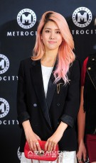 [SSphoto] SPICA ヤン・ジウォン、ピンクヘアが美しい！