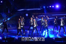 [SSphoto] EXO, すてきな群舞！