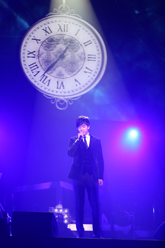 イ・スンギ、「LEE SEUNG GI REQUEST STAGE ～Valentine's～」ファンの期待に応えたステージ