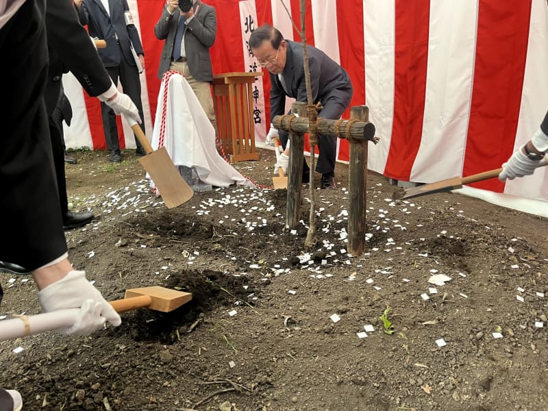 日本と台湾の友好の証　昭和天皇ゆかりの桜を植樹「歴史的な絆を伝えたい」　北海道神宮