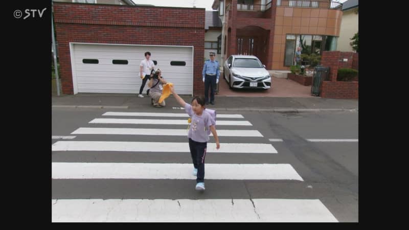 小さな手を見逃すな　歩行中の子どもの事故　すでに２人死亡　児童がハンカチ持って横断　北海道