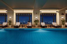 【楽天トラベル】都内で贅沢リゾート気分！東京の屋内プールがある高級ホテル１６選