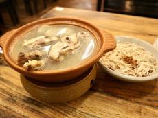 【台湾おすすめグルメ】寒い日におすすめ鶏肉薬膳スープ！台北「龍涎居鶏膳食坊」