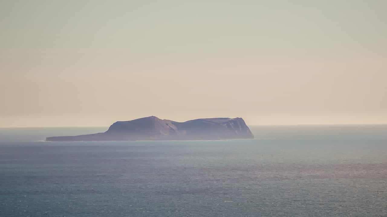 【世界の立入禁止スポットvol.11】貴重な火山島！手つかずの自然が残る世界遺産〜アイスランド・スルツェイ島〜