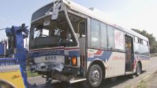 路線バスと乗用車が正面衝突　8人けが　いずれも意識あり　茨城・水戸市