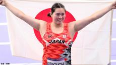 やり投・北口榛花が悲願の金！女子フィールド種目で史上初の快挙、1投目で今季ベスト65m80のビッグスロー【パリ五輪】