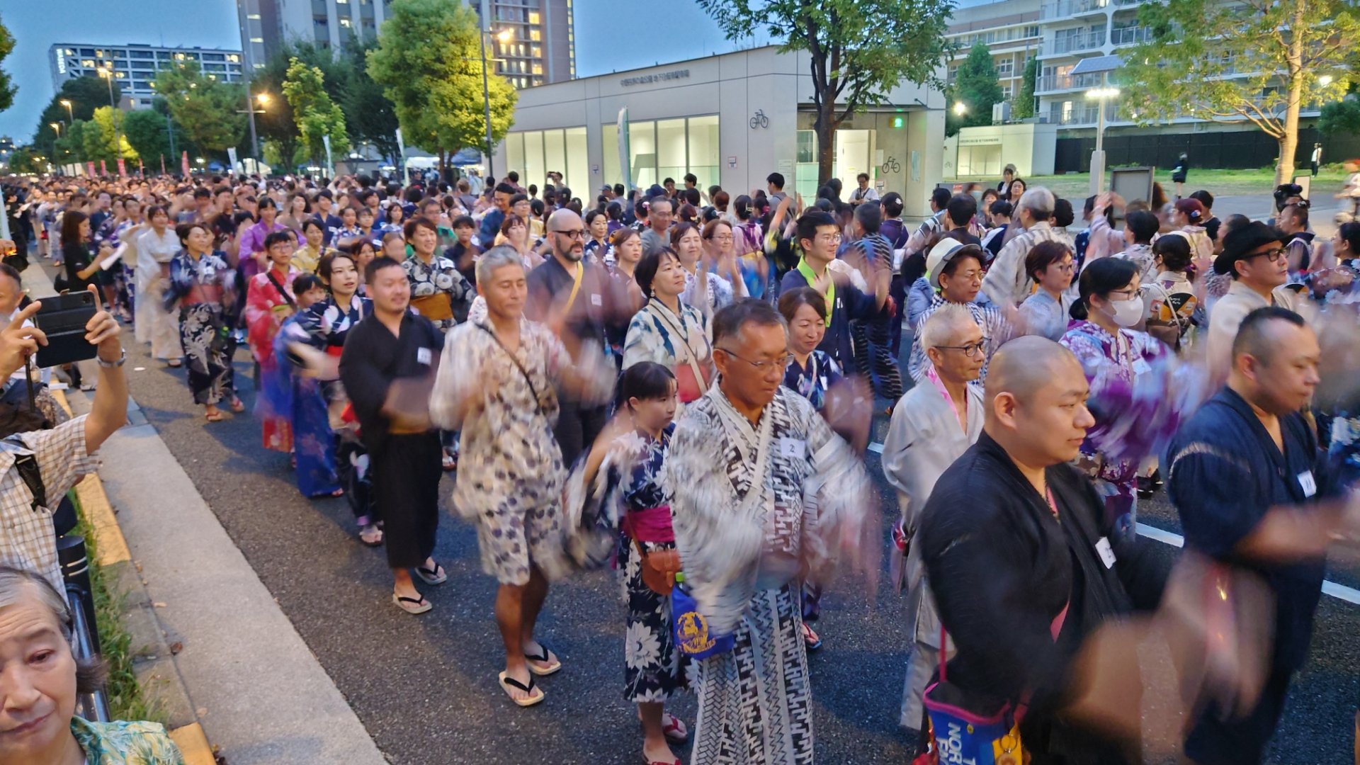 「盆踊り 最大何人で踊れるか」ギネス世界記録に挑戦　東京・中野区 