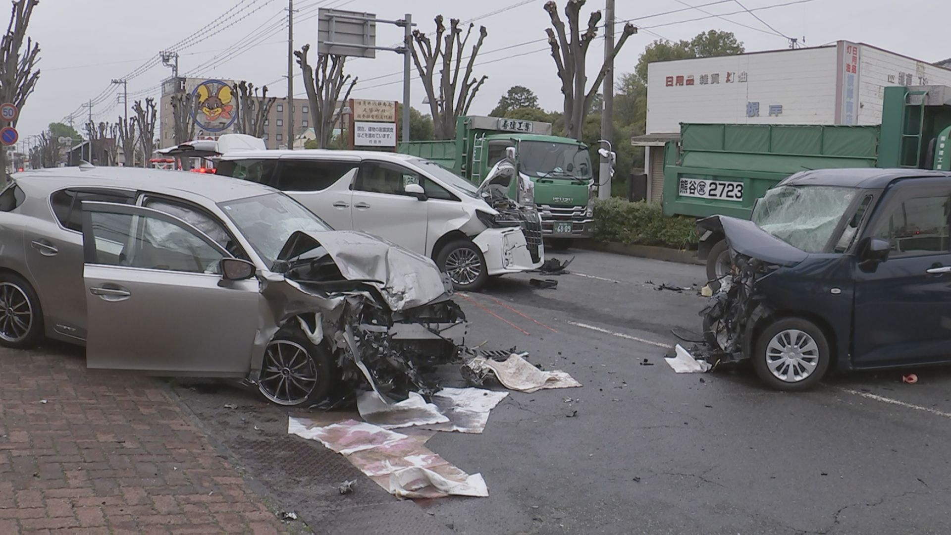 アクセルとブレーキ踏み間違いか 120キロ近いスピードで衝突 47歳の母親死亡、小学生の娘もけが 77歳の女性を書類送検　埼玉・行田市