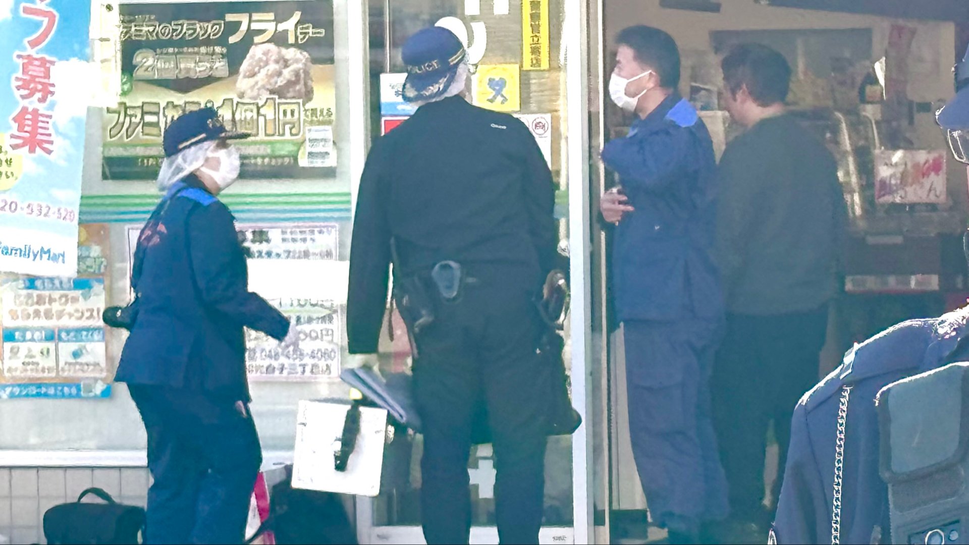 【速報】コンビニに上半身裸の男が押し入り現金奪って逃走　現場に刃物のようなもの　店員は軽傷か　埼玉・和光市