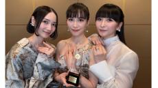 【Perfume】あ～ちゃんベストドレッサー賞　「安室ちゃんのやつじゃーん」「芸能部門だなんて…芸能人みたい!!」受賞の喜びを綴る