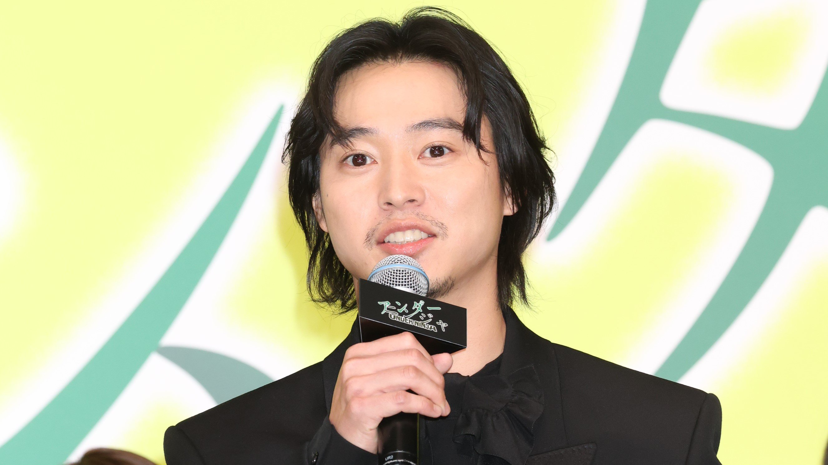 【山﨑賢人】「すごい映画ができた」意欲作に間宮祥太朗も自信のぞかせる　ムロツヨシは「過去の人」扱いに憤慨