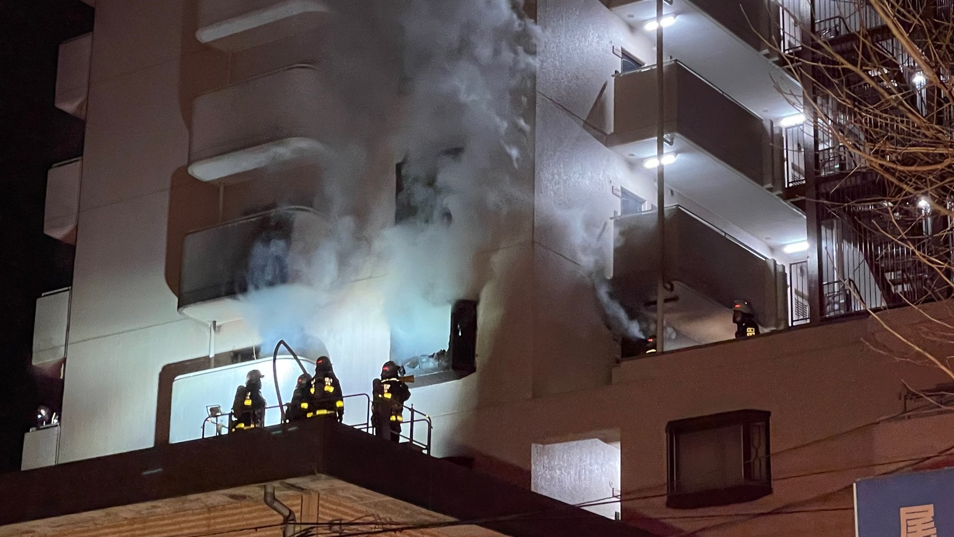 相模原市のマンションで火事　男女2人が死亡