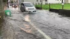大雨　JR在来線で運転見合わせ　新潟市内で道路冠水　動画は新潟市中央区新和付近 《新潟》