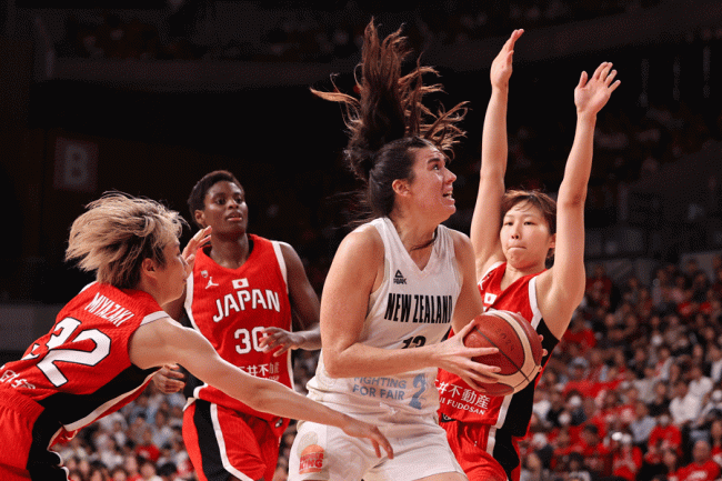 女子バスケ日本、68点差でニュージーランドに圧勝！　驚異の3ポイント25本で125-57、山本が最多20得点