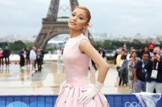 「噂、マジだったんだ！」　パリ五輪開会式に降臨した世界的歌姫にネット騒然「お姫様」「可愛すぎる」