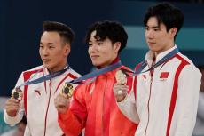 金メダル岡慎之助に拍手、2位中国選手が清々しく称賛の行動　「カッコ良すぎる」「人格者」話題