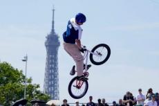 五輪BMX中継で爆誕した「ドン引き～！」名言解説に視聴者爆笑　「何回聞いてもおもろい」スケボーに続く話題