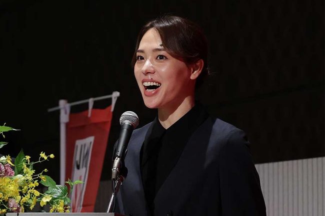 女子バレー元日本代表、テレビ局で205cm代表OBと遭遇「ほとんど初めましてだったのですが…」