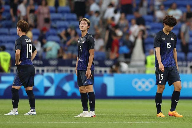 「これはサッカー本来の姿ではない」　日本が泣いた判定、海外実況すら困惑「国際的になにかする必要ある」