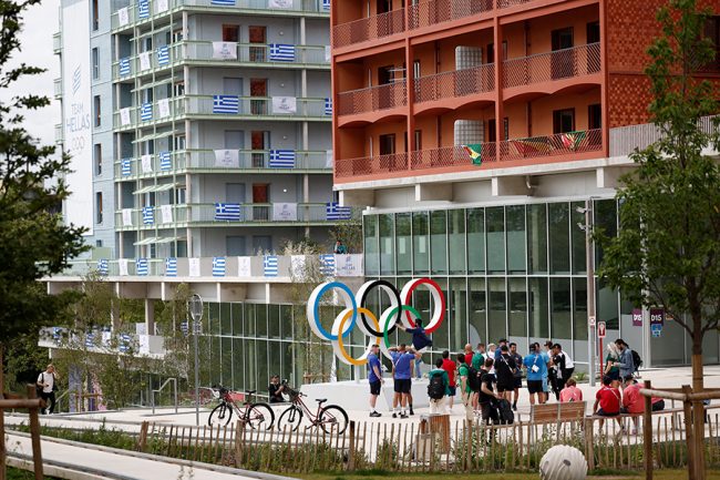 フランスの食事を揶揄「正直、かなりの冒険だね」　中国選手がファンに五輪選手村の光景吐露