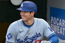 大谷翔平と“いちゃいちゃ”　日本語で歓迎した敵軍マスコットに反響「好きになってしまうやろ」