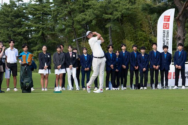 日本の中高生へ「自分はできると思って耐えて」　ゴルフ元世界1位スコット、横浜で伝えた技と“信念”