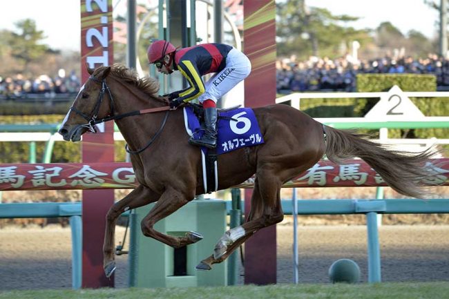 「歴代最強の勝ちっぷり」　引退レースで4角捲って8馬身差圧勝、キャラも愛された破天荒な怪物