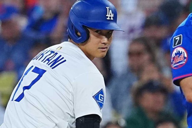 大谷元同僚が試合中に“変身!?”「罰ゲームかw」 ド軍戦での光景に