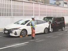 1歳女の子は救急搬送もケガなし…名古屋の国道でタクシーや車計4台が絡む玉突き事故 男性2人がケガ