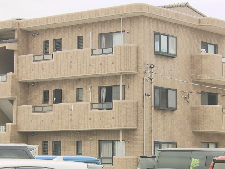「火と煙が出ている」集合住宅の一室で火事 寝ていた45歳母親と22歳長男がヤケド等のケガ 愛知県高浜市
