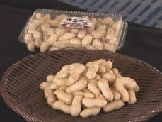 地元では「地豆」と呼ばれる…早生の“生ラッカセイ” お盆の時期に向けて収穫が最盛期 愛知県碧南市