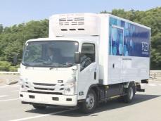 温室効果ガス削減目指し…愛知県が導入を支援中の燃料電池トラックに大村知事が試乗「加速が良く非常に静か」