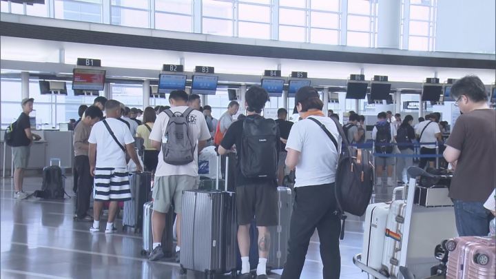 「巨大地震注意」のなかお盆休みへ…中部空港で出国のピーク入り 到着便と合わせ23年より5万人程多い約14万人