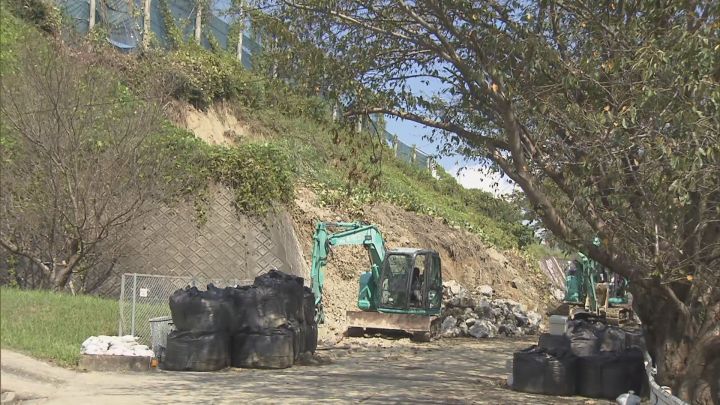 学校の敷地内で“土砂崩れ”起き延期に…復旧工事進む高校でオンライン始業式 6日から登校予定