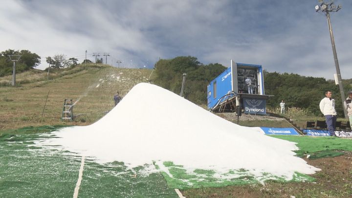 早くも“雪遊び”…岐阜県郡上市のスキー場『ダイナランド』に最新鋭の造雪機 今季は12/7オープン予定