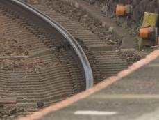 ホームから線路に飛び込み…駅で人が特急列車にはねられ死亡 一部区間で約2時間運転見合わせ 名鉄常滑線