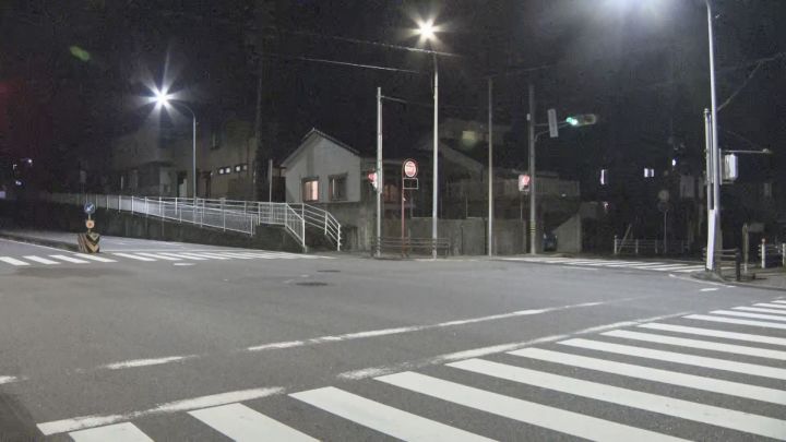 右折しようとした車と衝突…軽乗用車の助手席に乗っていた84歳の妻が死亡 運転の夫と相手の女性が軽傷