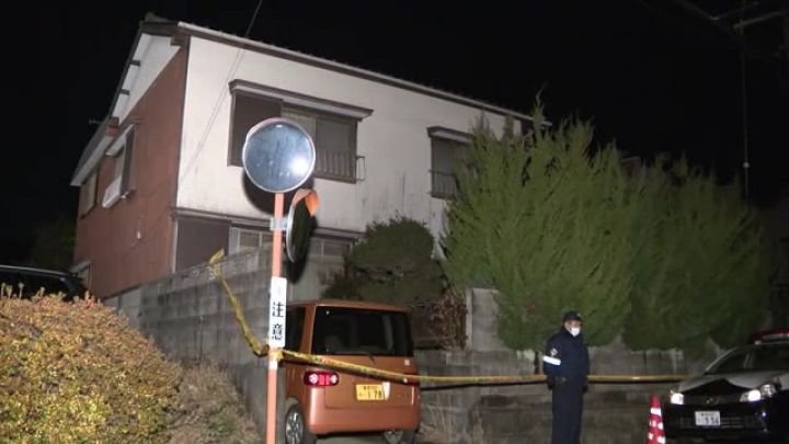 下半身がこたつに入った状態…住宅で79歳女性の遺体見つかる 同居する長女を殺人容疑で逮捕 家族間のトラブルか