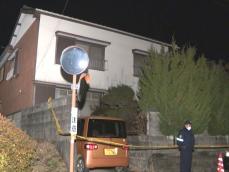 介護担当者が家を訪ねるとこたつに入った79歳女性の遺体「首を絞めて殺した」同居する51歳長女を逮捕