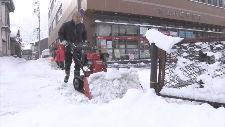 白川村259cm 飛騨市河合192cm…6日も東海3県は岐阜県を中心に雪 東海北陸道などの一部区間で通行止め