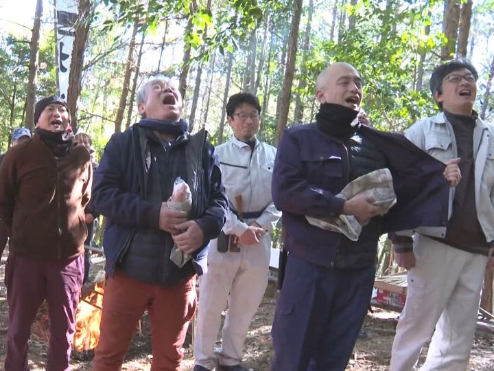 オコゼを見せて大爆笑…三重県尾鷲市で200年以上続く“変わった神事” 山中の祠の前で大笑いし五穀豊穣等祈る