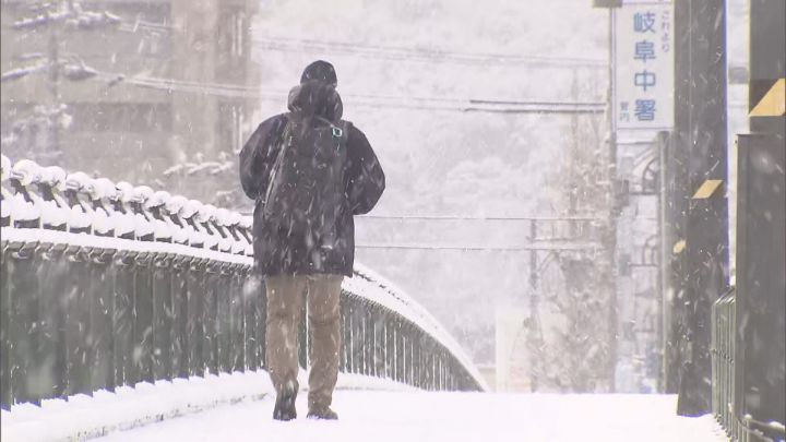 岐阜県郡上市でスリップ事故等相次ぐ…7日夜から8日にかけ東海3県で“警報級の大雪”の可能性 愛知の平地でも7cm予想