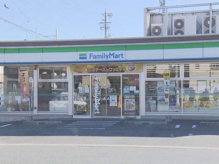 「金はない レジを開けろ」コンビニで男が店員に刃物突きつけ約2万円奪って逃走 30-50代位で身長170cm程