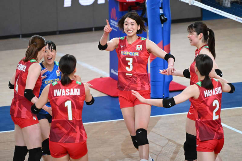 【バレーボール】日本女子が韓国に３―０で快勝！　パリ五輪出場へ前進
