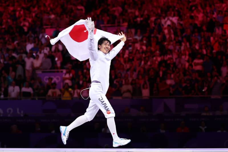 【フェンシング】加納虹輝 エペ個人で金メダル！　競技発祥の地で「日本史上初」の快挙