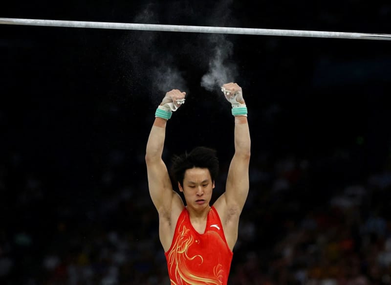【体操】中国鉄棒２度落下選手のＳＮＳに罵詈雑言の嵐「引退しろ。それか日本国籍取れ」